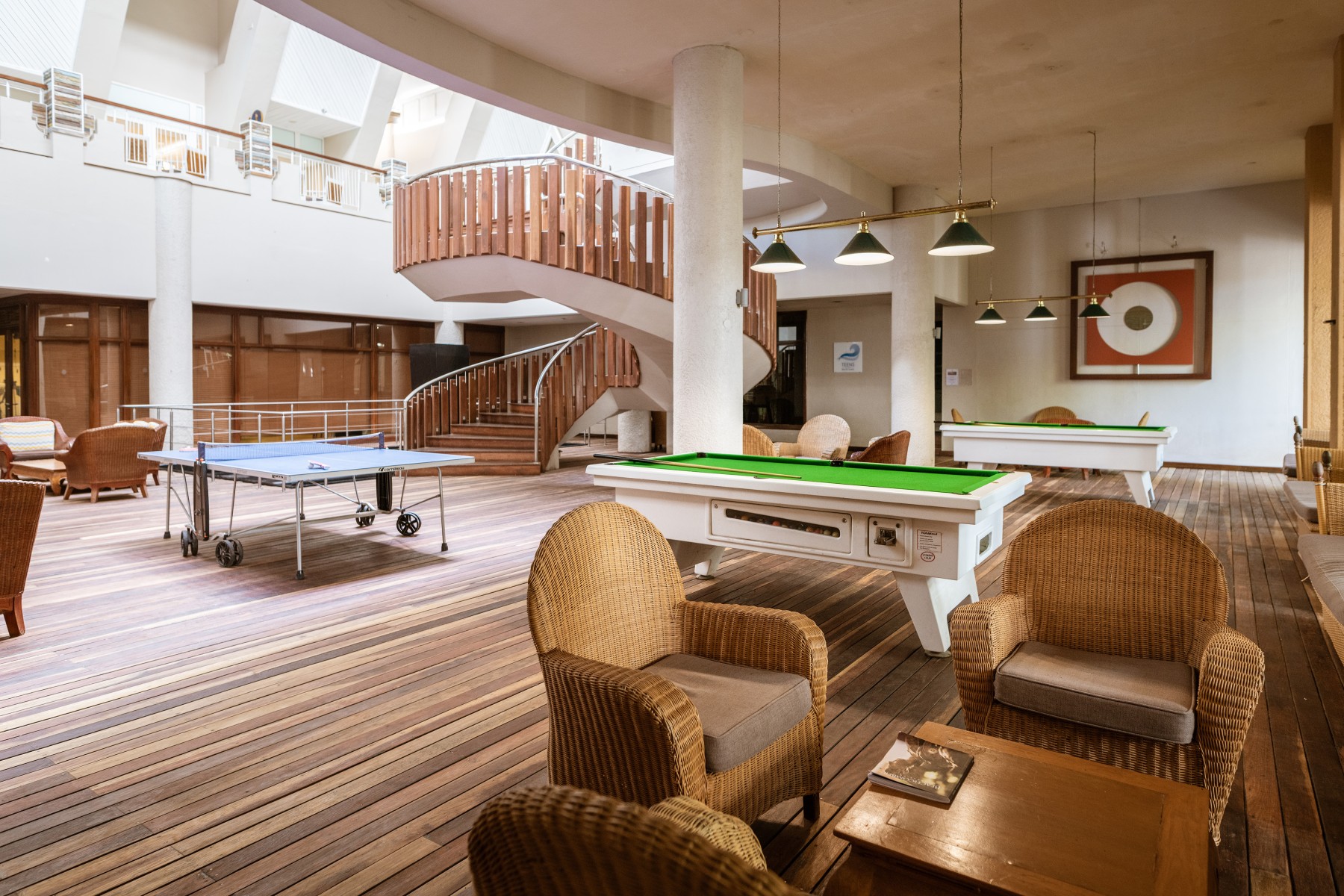 Victoria Beachcomber Resort & Spa